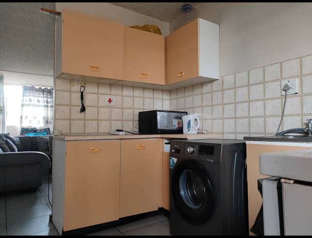 0.5 BEDROOM FLAT FOR SALE IN ARCADIA